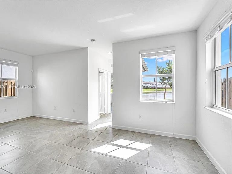2300 NW 130th St — Photo 13
