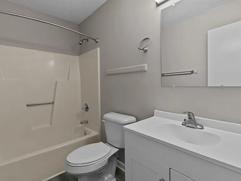 Elizabeth Street Townhomes — Photo 23