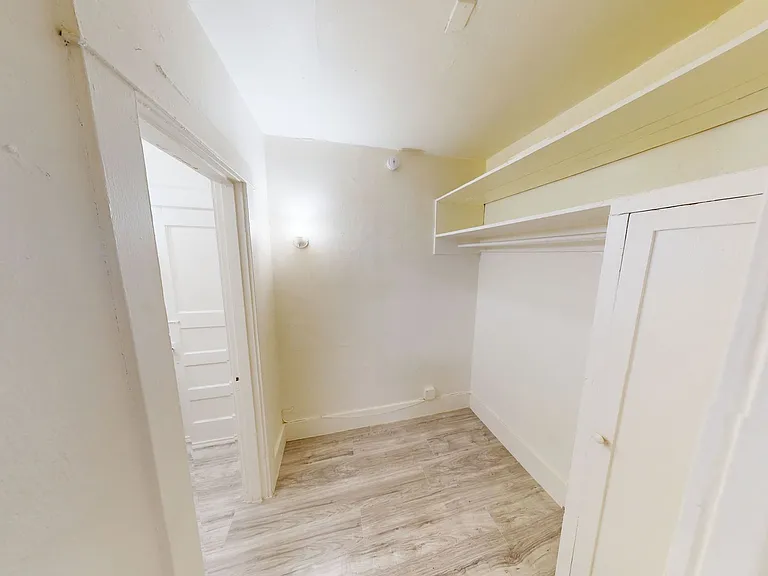 Clayton Place — Photo 7