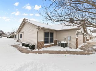 10993 Kirby Blvd, Chisago City, MN 55013