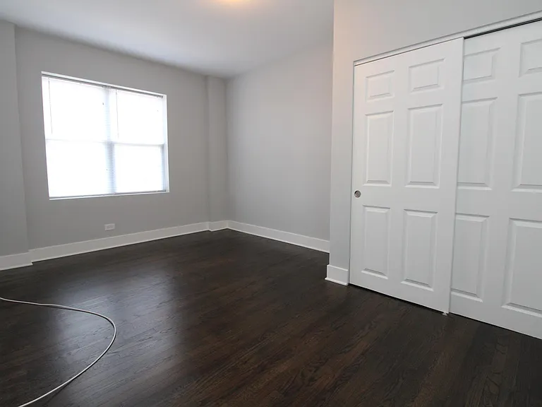 2128 N Sawyer Ave #2E — Photo 8