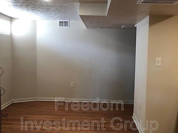 4th image of 121 Pruett Pl #7