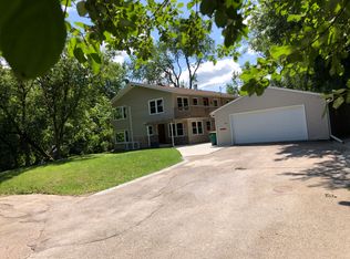 2416 5th St SW, Rochester, MN 55902