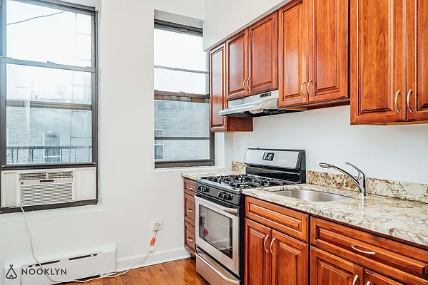 Rented by Nooklyn NYC LLC | media 4