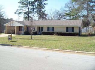 209 N Meadowbrook Dr, Overton, TX 75684