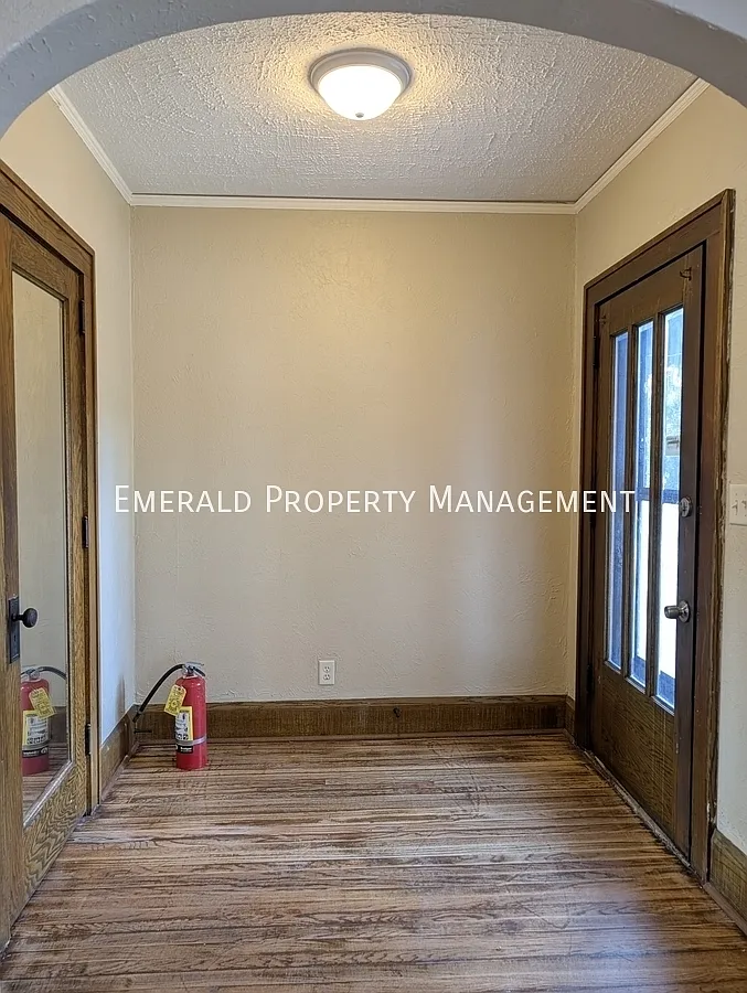 2 bed, $1,250 — Photo 2