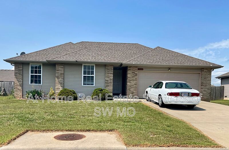 1st image of 1091 S Strasbourg Ave