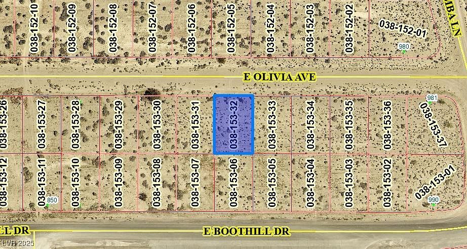 1st image of 921 E Olivia Ave