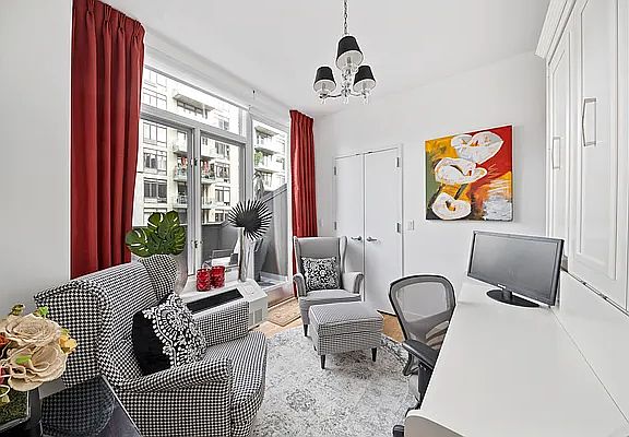 4th image of 333 E 109th St APT 2E