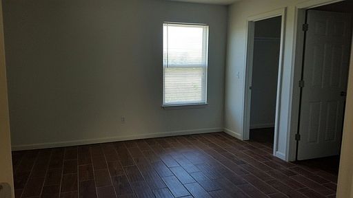 3rd image of 195 Bogart Blvd #0