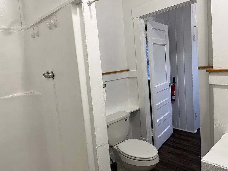 117 High St NE — Photo 10