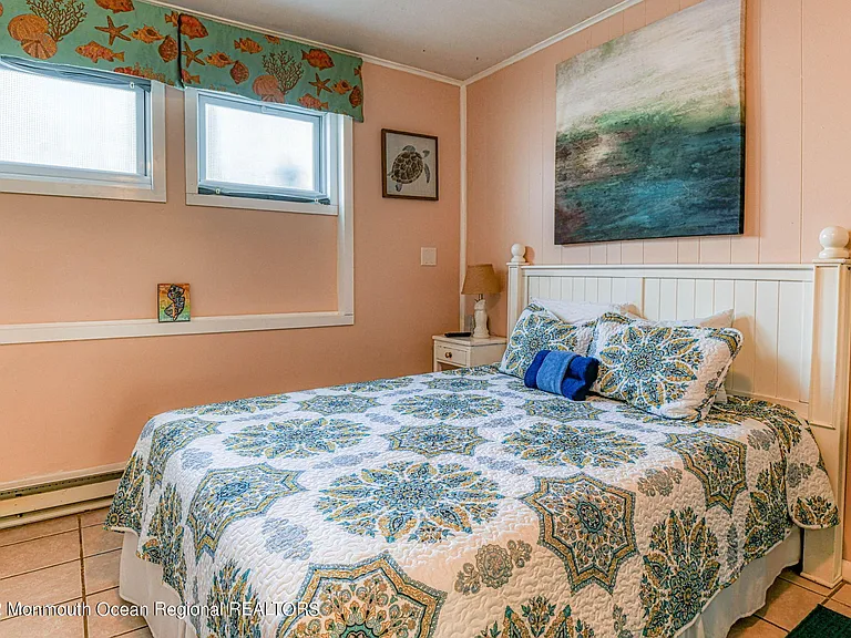 42 Abbott Ave — Photo 20