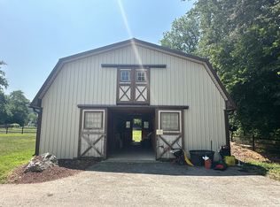 679 Overlys Grove Rd, New Holland, PA 17557