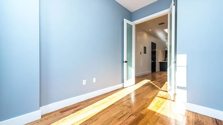 Rented by Nooklyn NYC LLC | media 14