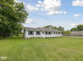 9389 N Oak Rd, Otisville, MI 48463