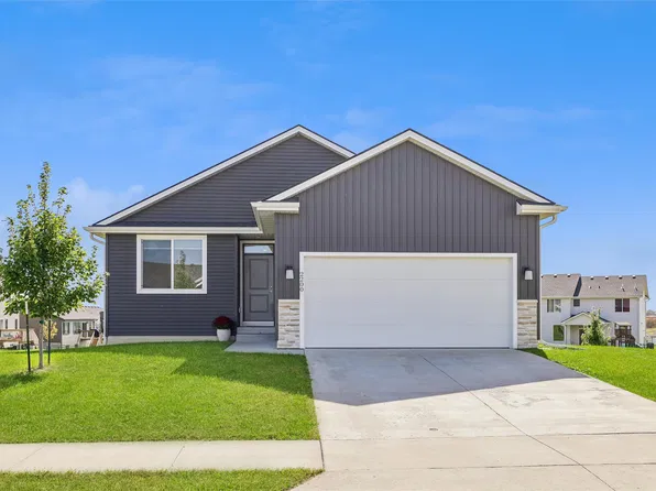 2200 Waller Ave, Norwalk, IA 50211