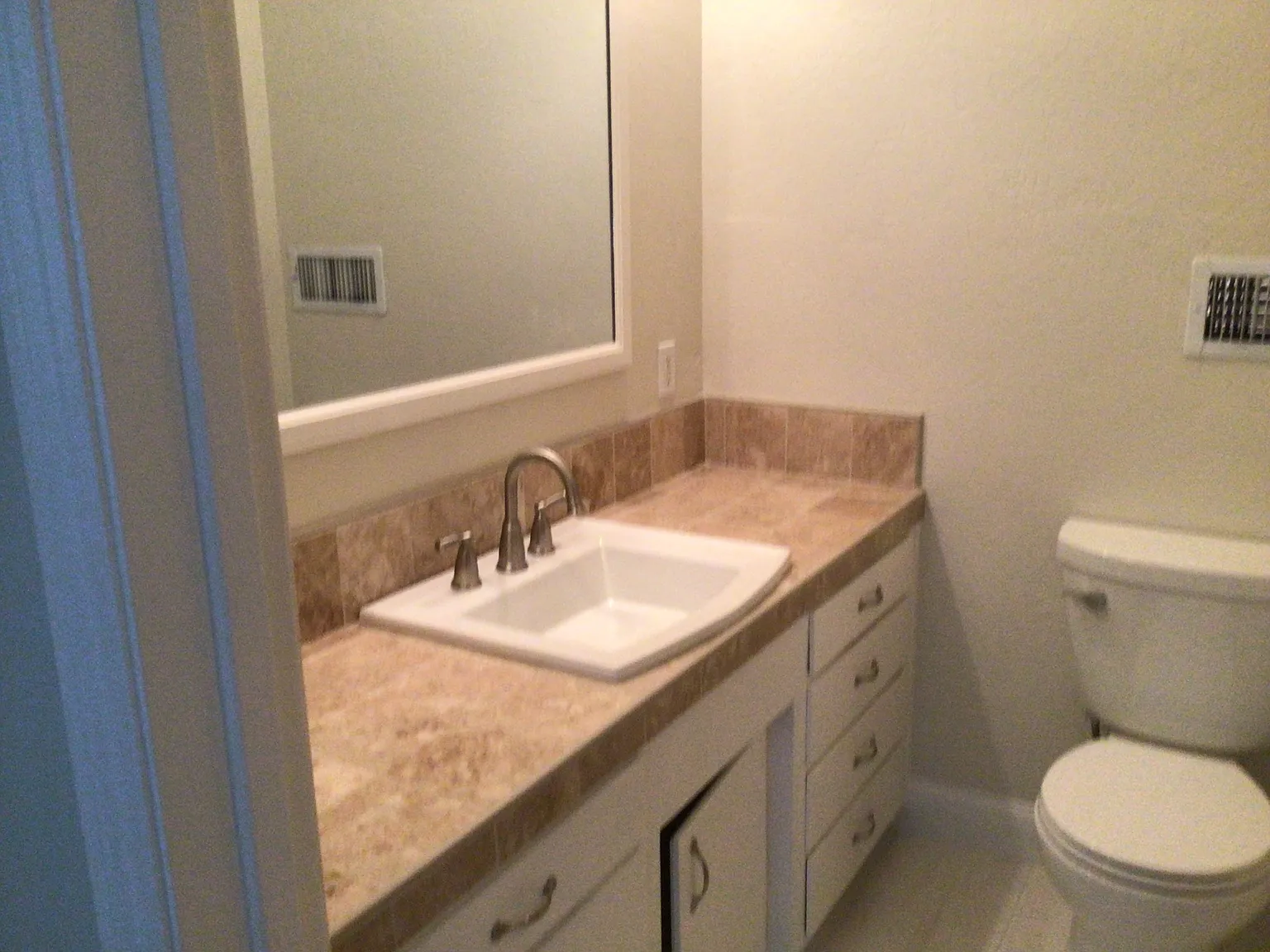 3 bed, 1560 sqft, $2,475 — Photo 4