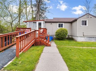 7849 Foster Rd, Liverpool, NY 13090