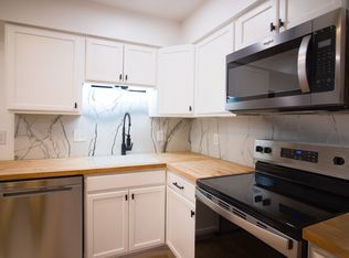 106 Woodhouse Ln #C, Savannah, GA 31406