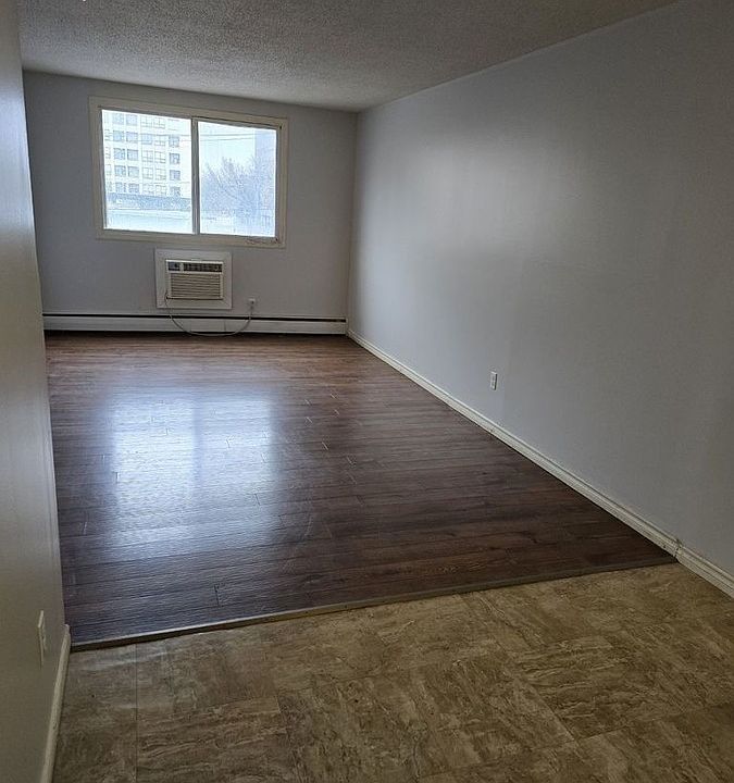 1st image of 2116 Rose St #21