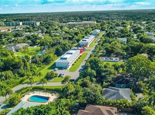 1095 Rosemary CT, NAPLES, FL 34104