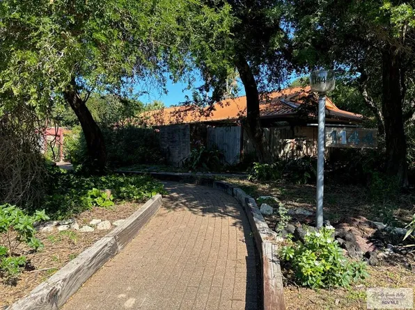 1144 Belthair St, Brownsville, TX 78520