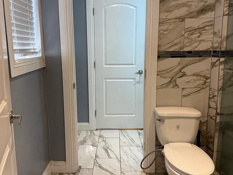 1324 N Serrano Ave #1324 — Photo 14
