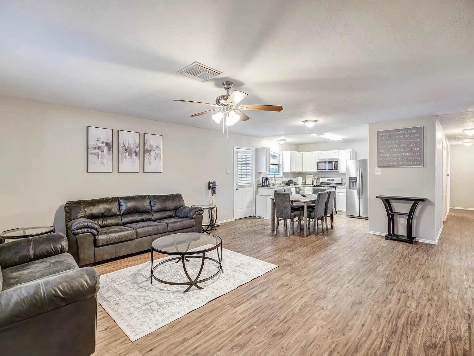 1442 Grand Prince Ln — Photo 3