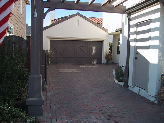 3rd image of 11 Greenham Ct