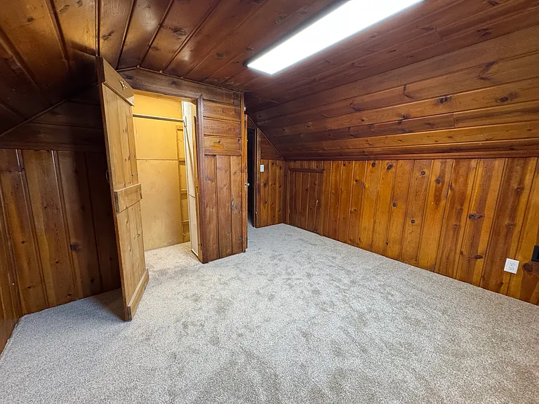 109 Archer St — Photo 13