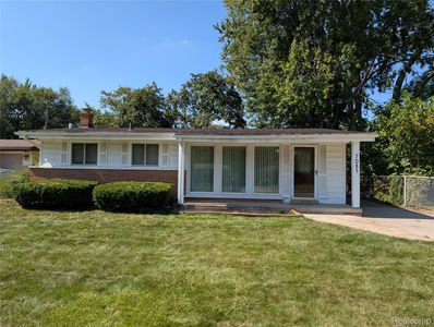 9085 Melrose St, Livonia, MI, 48150