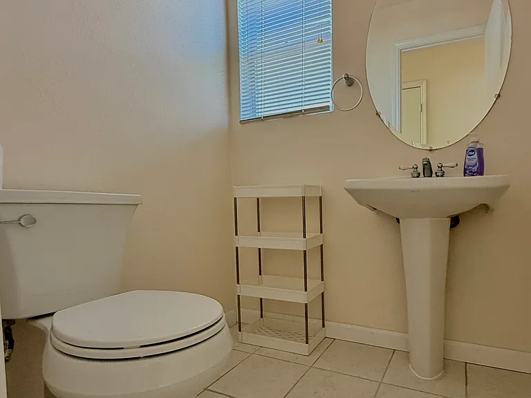 3324 E Island Ct — Photo 6