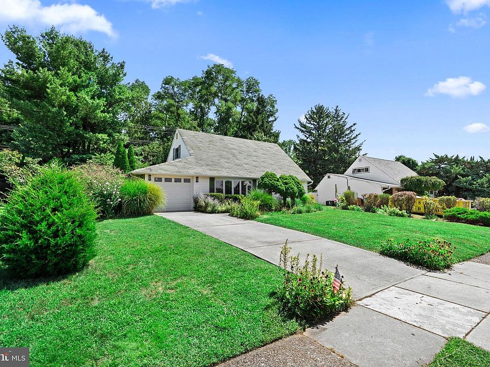 1st image of 48 Towpath Rd