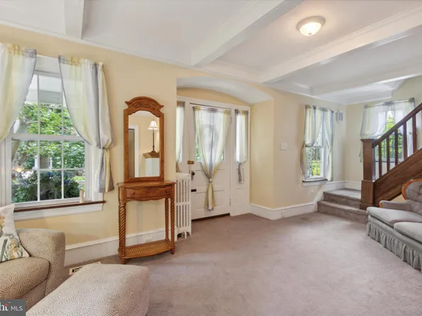 1101 Sycamore St, Haddon Heights, NJ 08035