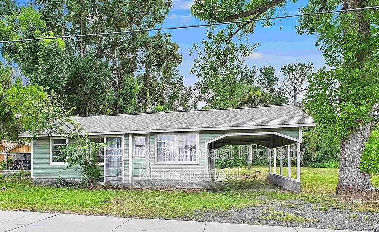 1341 US Highway 98 W — Photo 1
