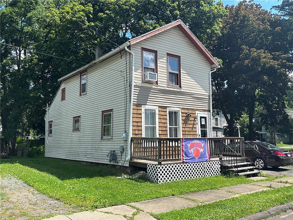 1st image of 656 Johnson St