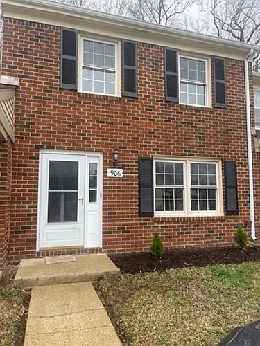 906 Wickford Dr Photo 1