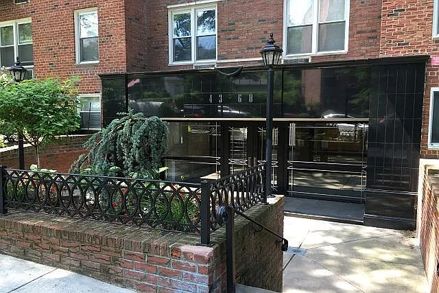 Fairfield Manor at Douglaston — Photo 11