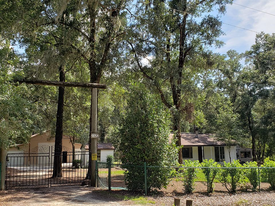 Iron gate, street view