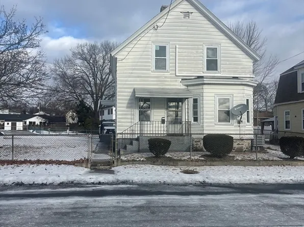 49 Sparks St, Lowell, MA 01854