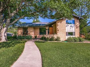 10882 Caprock Cir, Dallas, TX 75218