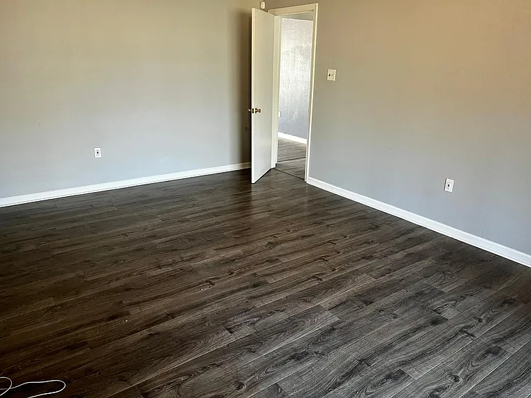 4615 Lorraine St — Photo 4