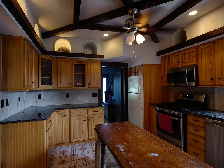 58 Davis St — Photo 7