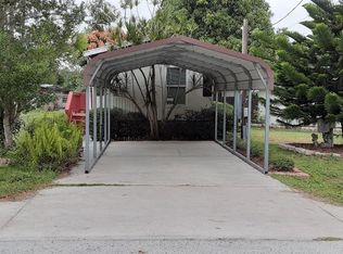 411 Domino Dr S, Ruskin, FL 33570