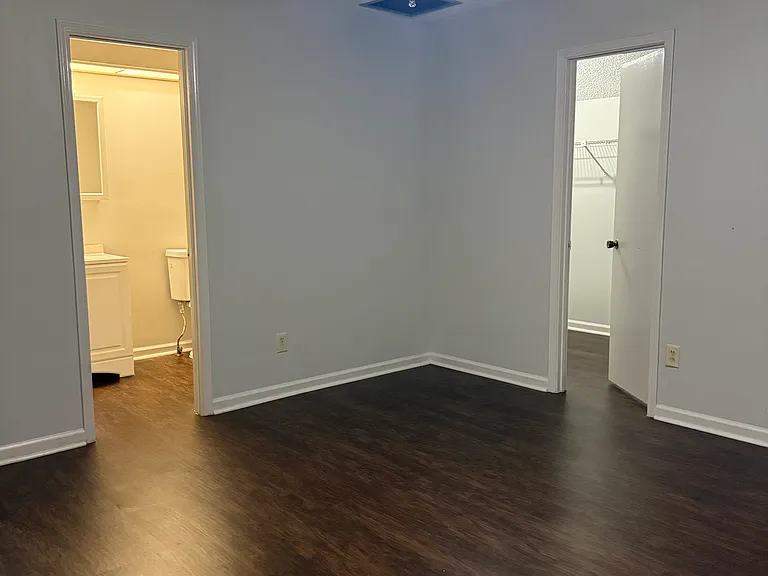 5534 Marathon Pkwy — Photo 13