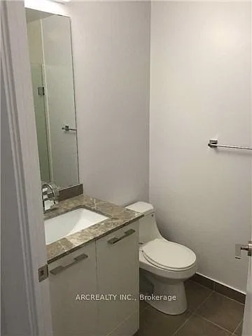 9471 Yonge St #740 — Photo 20