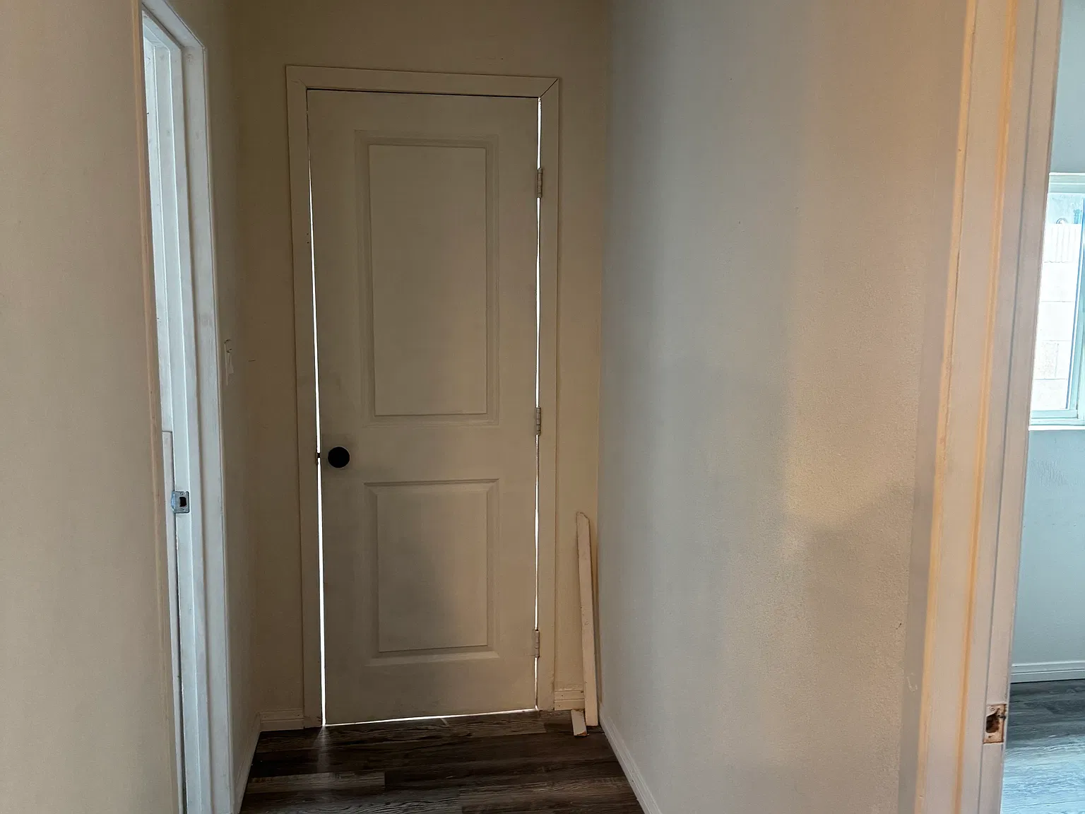 2 bed, 450 sqft, $2,300 — Photo 2