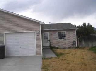 1206 Blue Water Ct, Cody, WY 82414