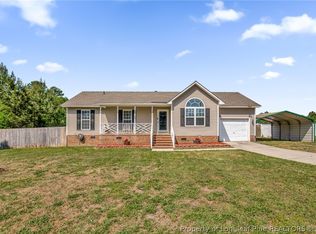 6076 Waldos Beach Rd, Fayetteville, NC 28306