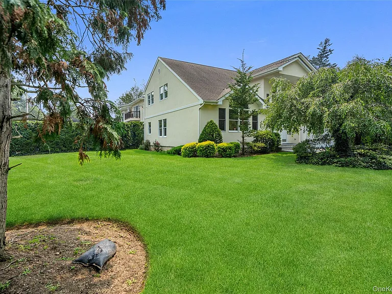 10 Osborne Ln — Photo 32